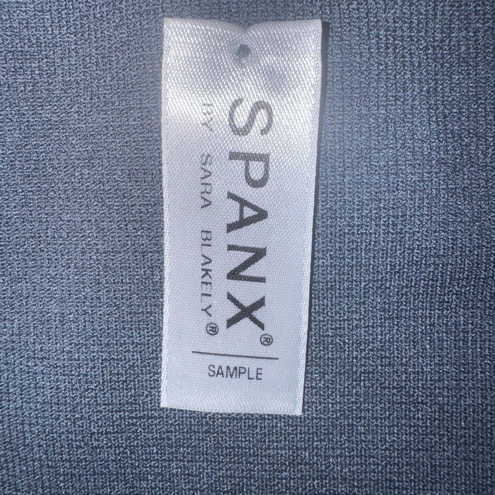 Spanx Look at Me Know Black Gray Leggings Sample Size - Picture 6 of 6